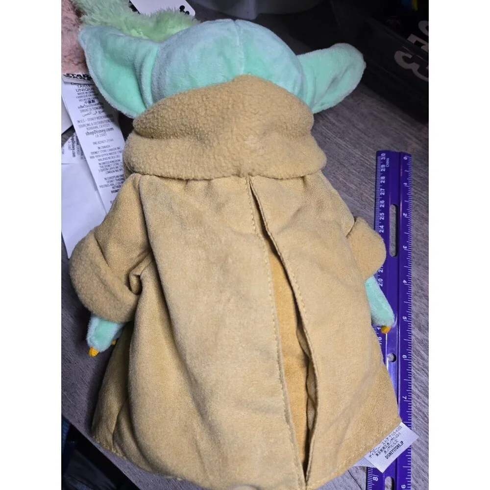 Yoda plush, candy dispenser, two hair‎ ties
